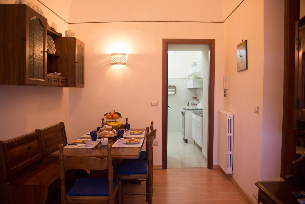 Il Giglio Rosso Apartment Naples Room photo