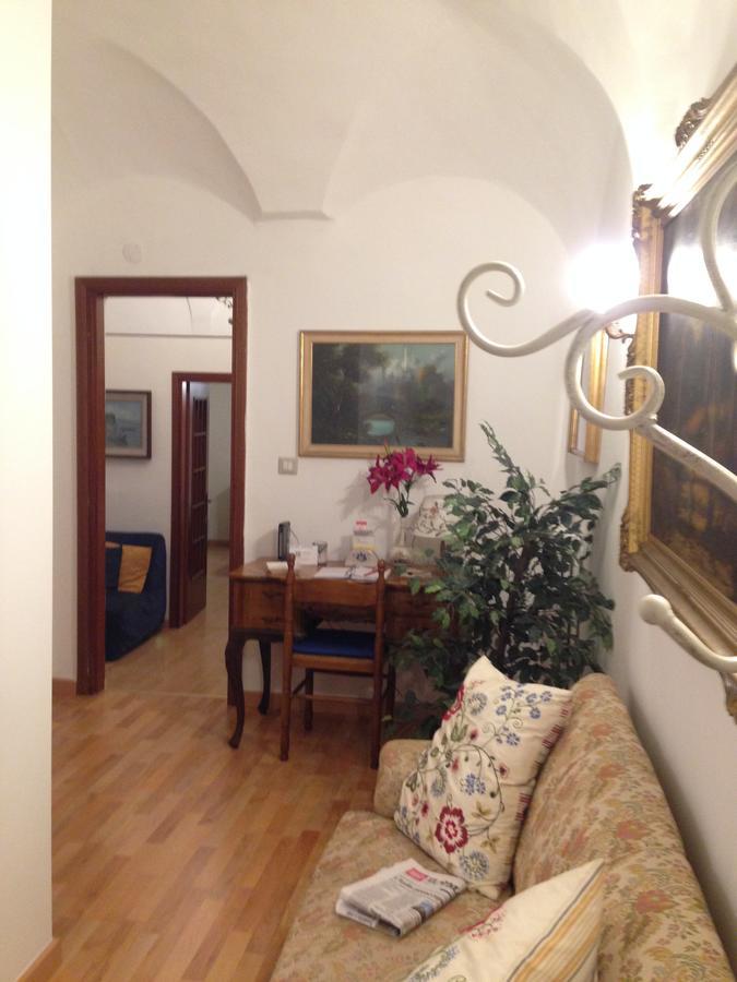 Il Giglio Rosso Apartment Naples Exterior photo